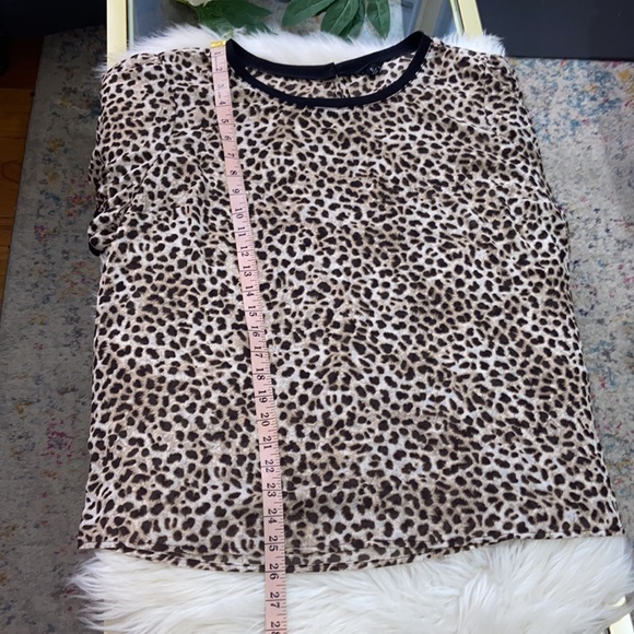 Torrid Chiffon Leopard Print sheer Top size 2 - Picture 7 of 16